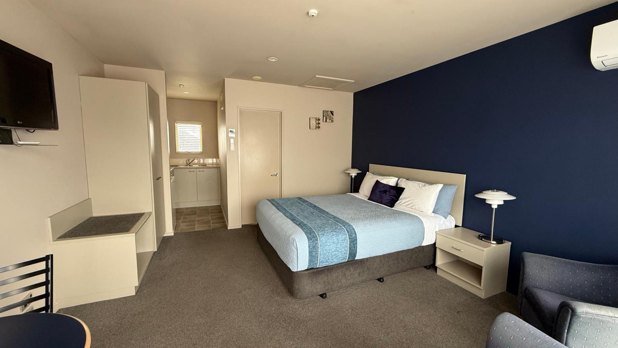 The Suites Ashburton Exteriör bild